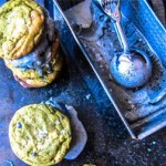 Schwarzsesameis und Matchacookies